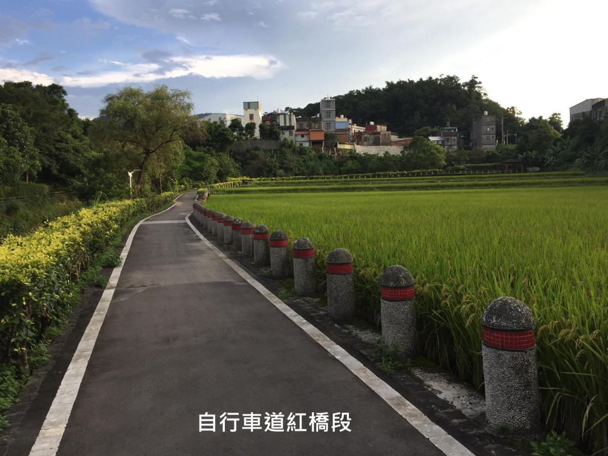 San Keng Lao Die 桃園市民宿065號 Longtan Eksteriør bilde